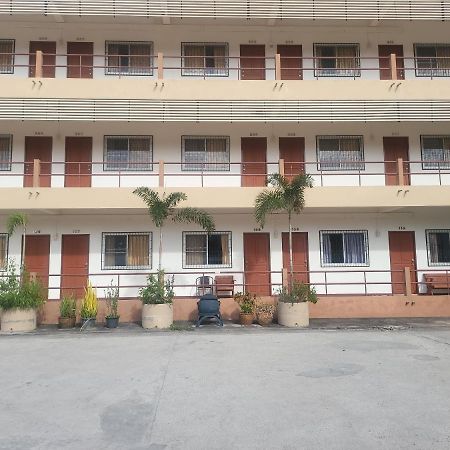 Ekaluk Place Inn Pattaya ภายนอก รูปภาพ